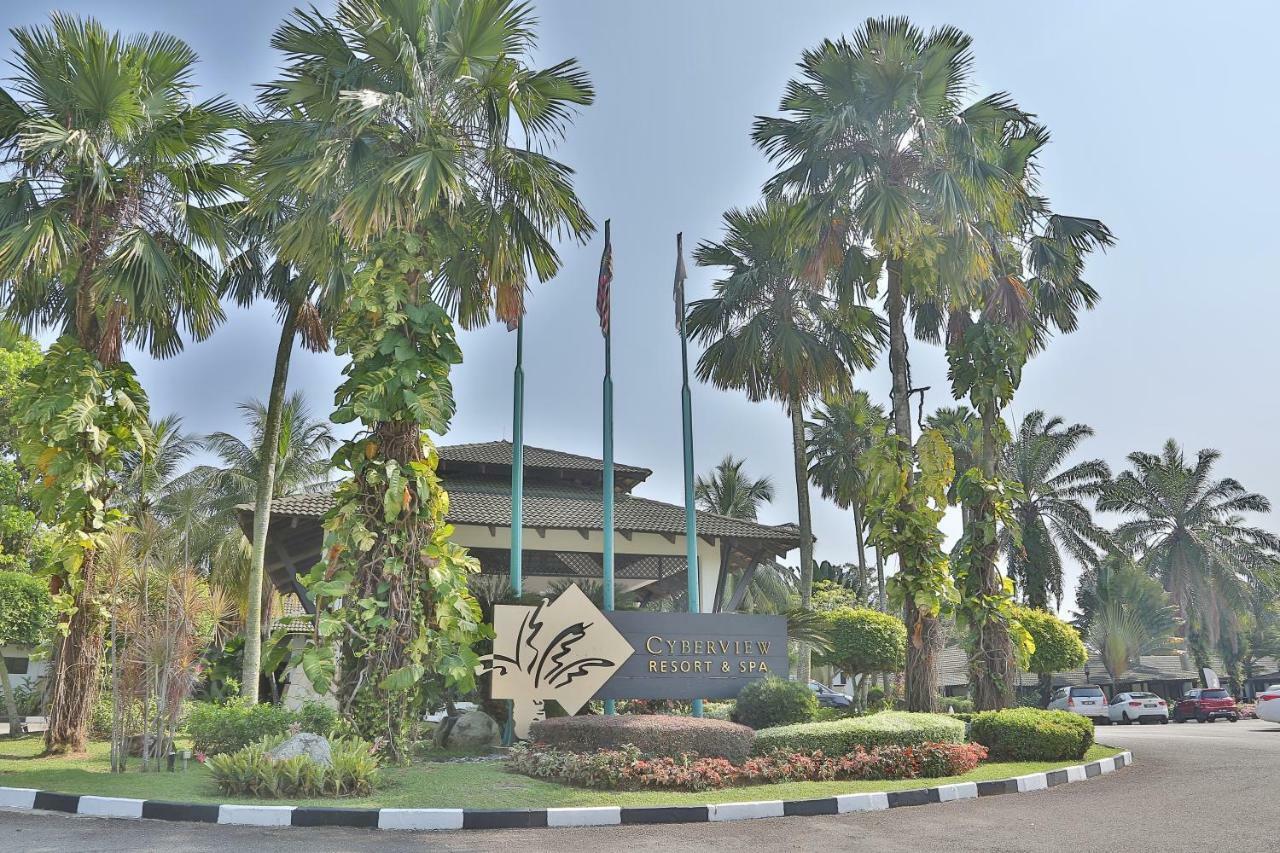 Cyberview Resort & Spa Cyberjaya Extérieur photo The main entrance of the National Museum of Malaysia.
