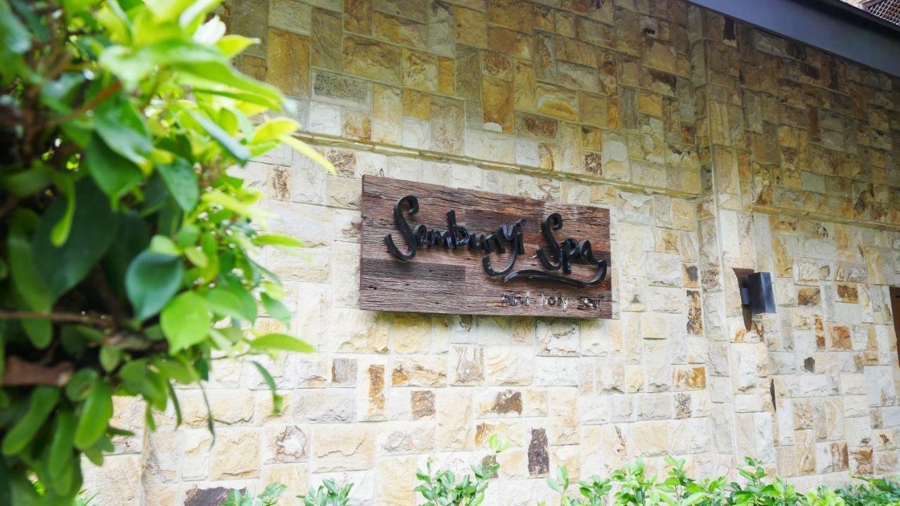 Cyberview Resort & Spa Cyberjaya Extérieur photo The sign of the restaurant